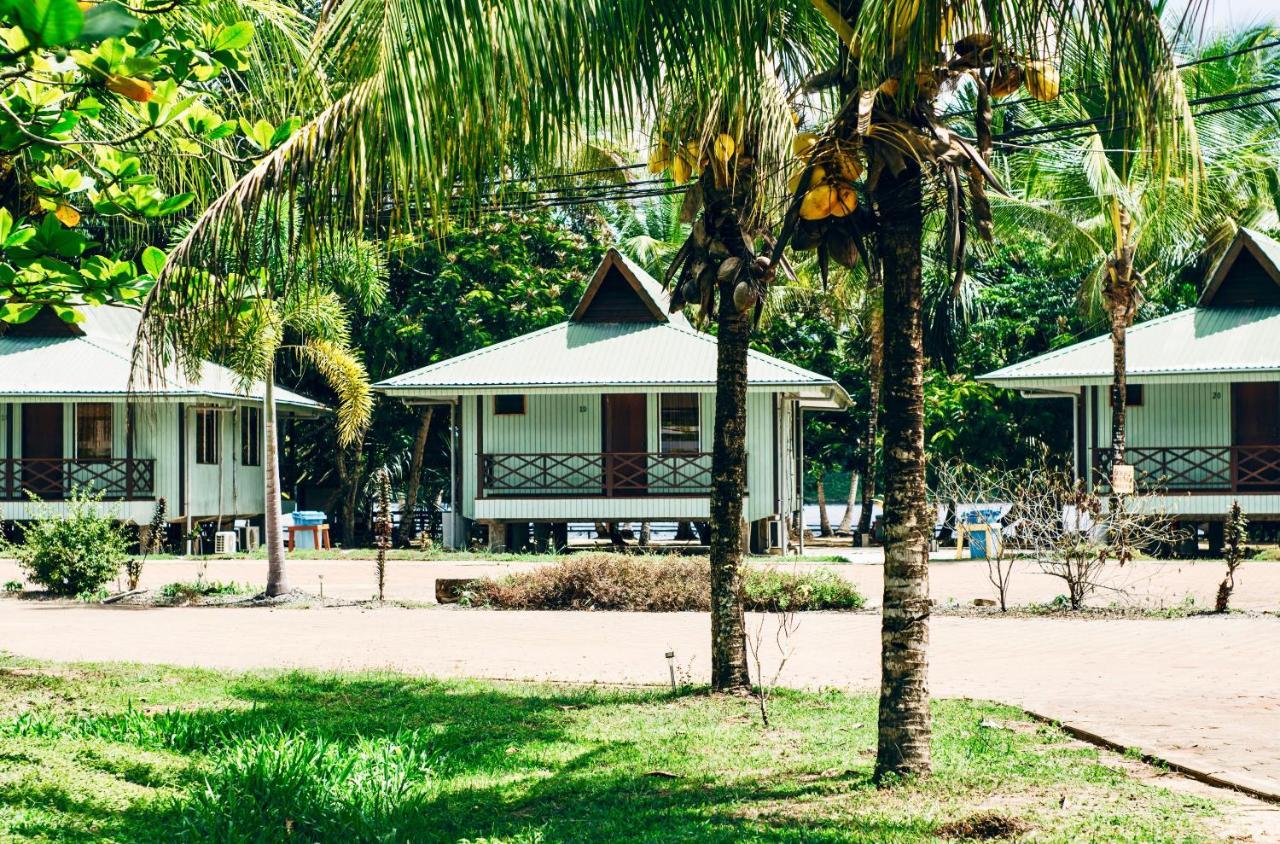 Overbridge River Resort 帕拉马里博 外观 照片
